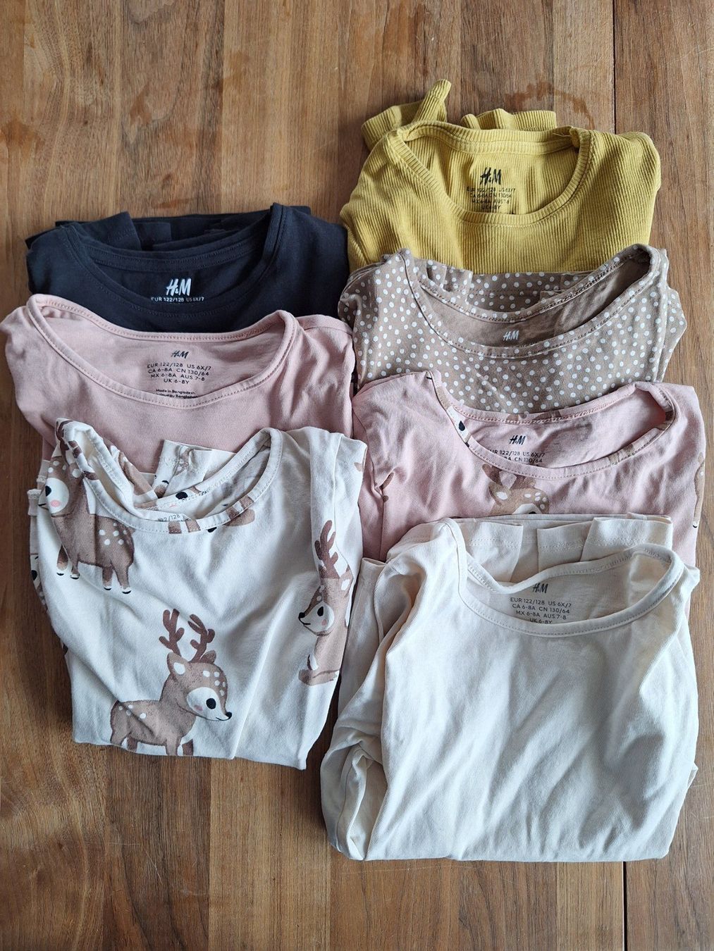Lotti & Set di vestiti: Grosses Kleiderpaket Grösse 122/128 – Usato da Zürich venduto da Candid85 3