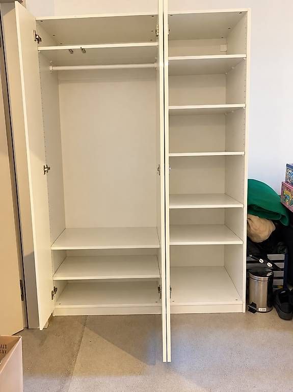 Schränke: IKEA Kleiderschrank  Hochglanz Weiss – Gebraucht aus Frauenfeld von jes_qqm6