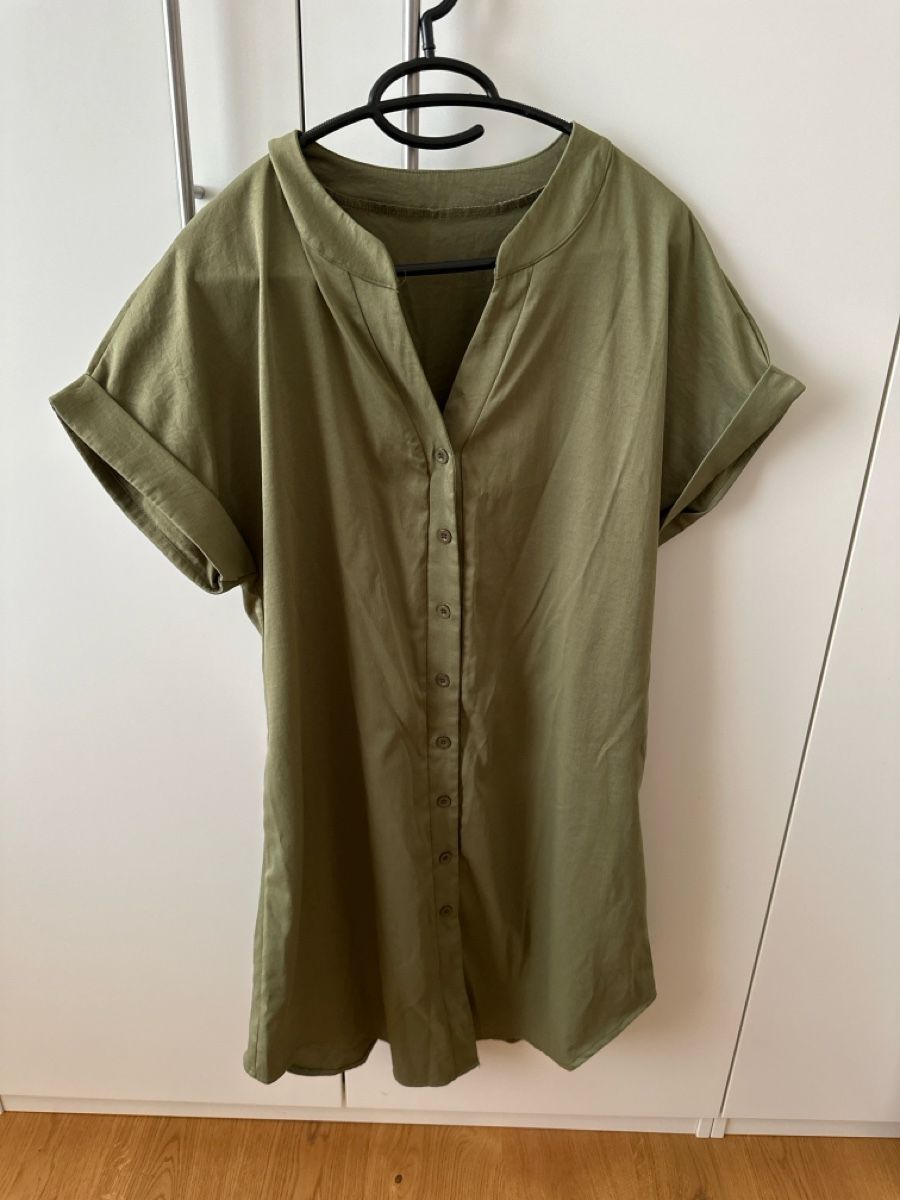 Robes: Kleid olivegrün Grösse L – Neuf (Voir description) à Zofingen par kat_gbm9