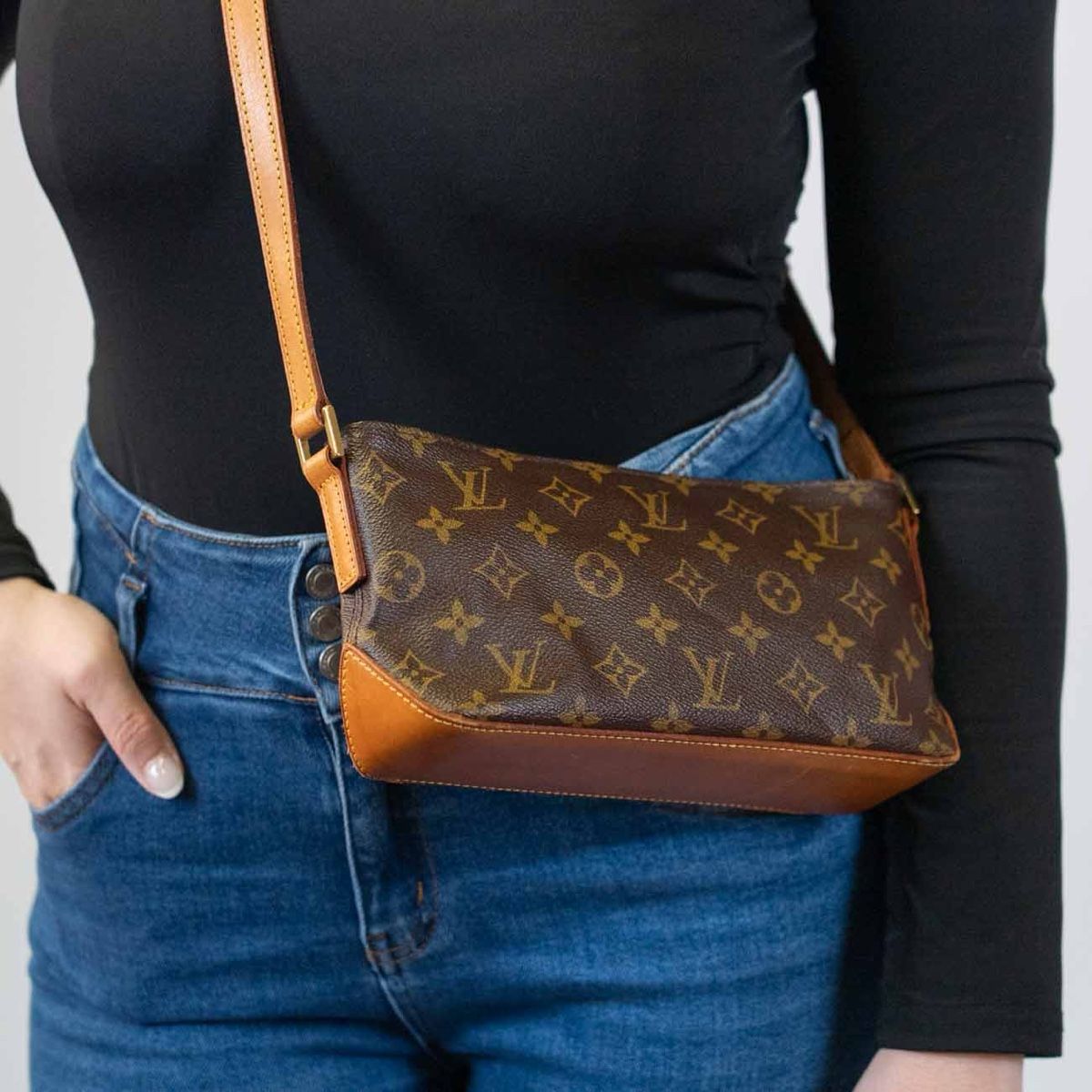 Louis Vuitton Taschen für Damen: Louis Vuitton Monogram Trotteur Umhängetasche – Gebraucht aus Widnau von Pukpan_99 1