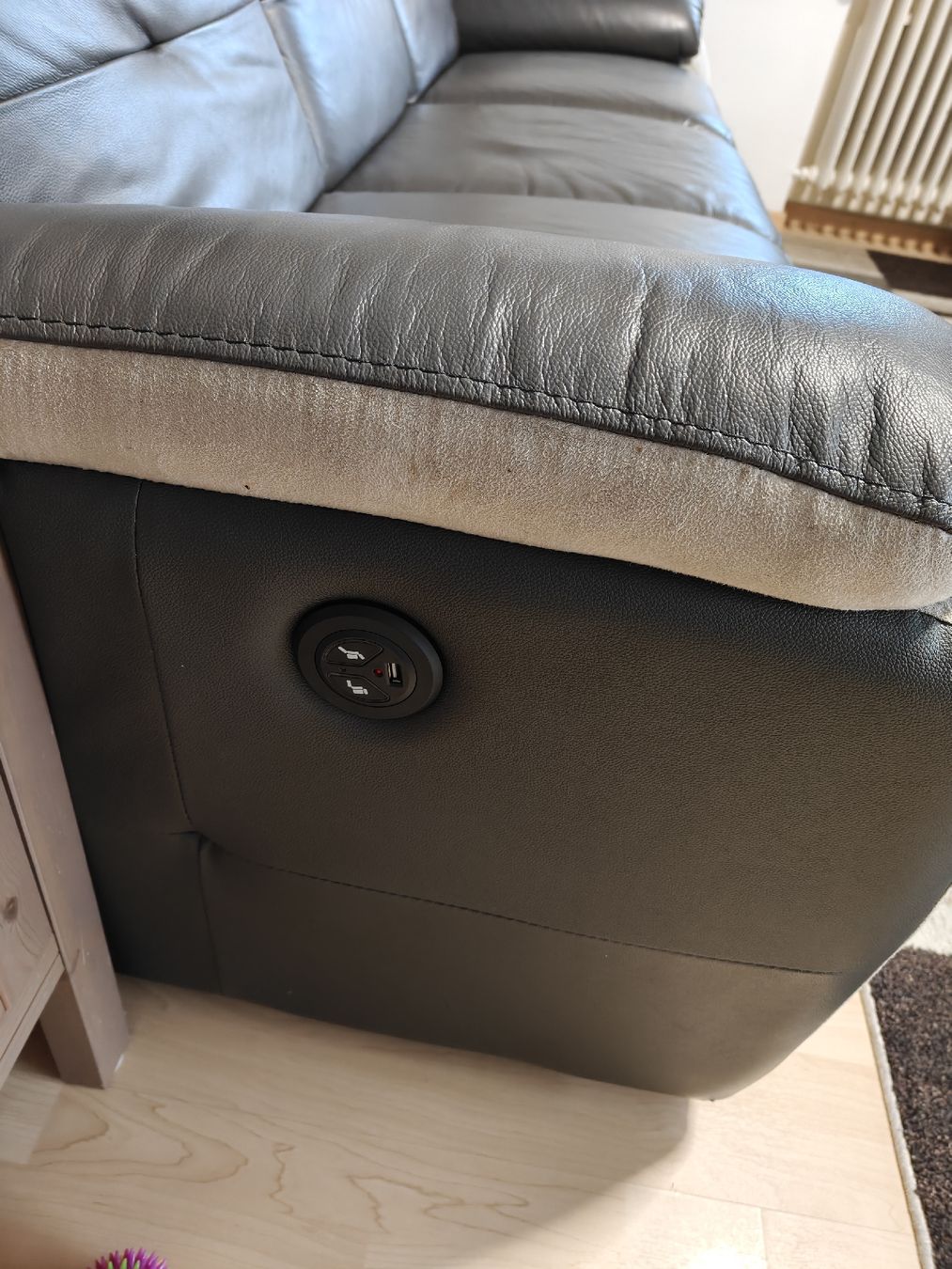 Divani: Sofa Recliner – Usato da Luzern venduto da cuqqu 3