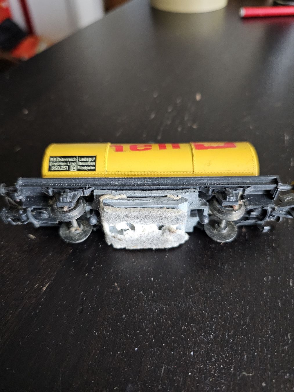 Shell Modelleisenbahnen: Schienenreinigungswagen H0, Shell – Gebraucht aus Rothrist von Gipsyone 2