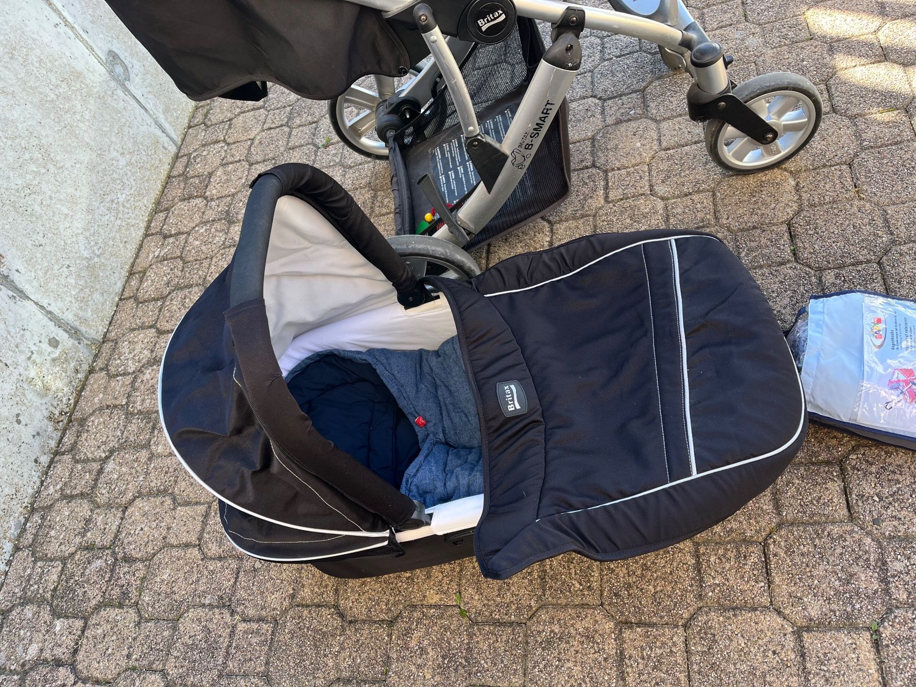 Britax Römer Kinderwagen: Poussette Britax – Neu (gemäss Beschreibung) aus Bure von flo_g9nx 1