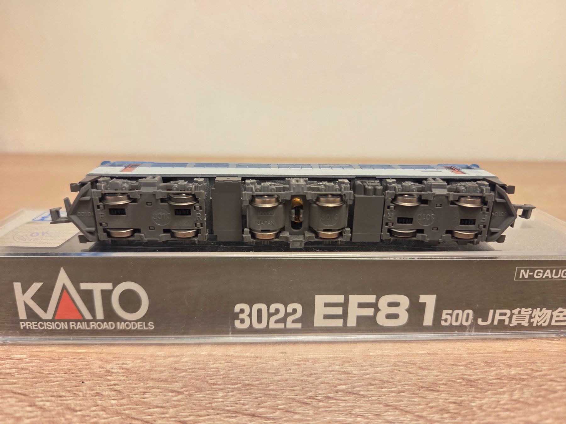 Kato Modellini di ferrovie: Kato N 3022 E-Lok EF81 J.N.R – Nuovo e nell'imballaggio originale da St-Aubin-Sauges venduto da Lo_Go 5