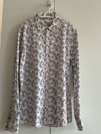 Herrenhemd weiss mit Muster, Grösse M Top Zustand!