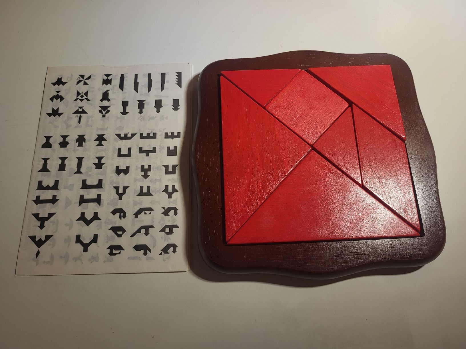 Spiele: Holz Tangram - Das chinesische Legespiel – Gebraucht aus Ettiswil von beekeper13 2