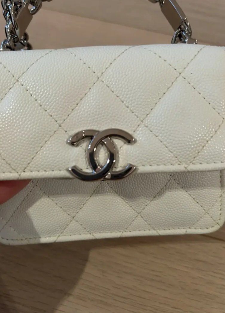 Chanel Borse da donna: Chanel Mini Handtasche Weiss Silber Neuwertig – Usato da Zürich venduto da jia_57tp 2