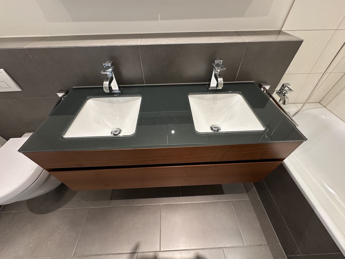 Armadietti a specchio: Edle Badezimmer-Möbel Villeroy Boch – Usato da Meggen venduto da MSU6045 6