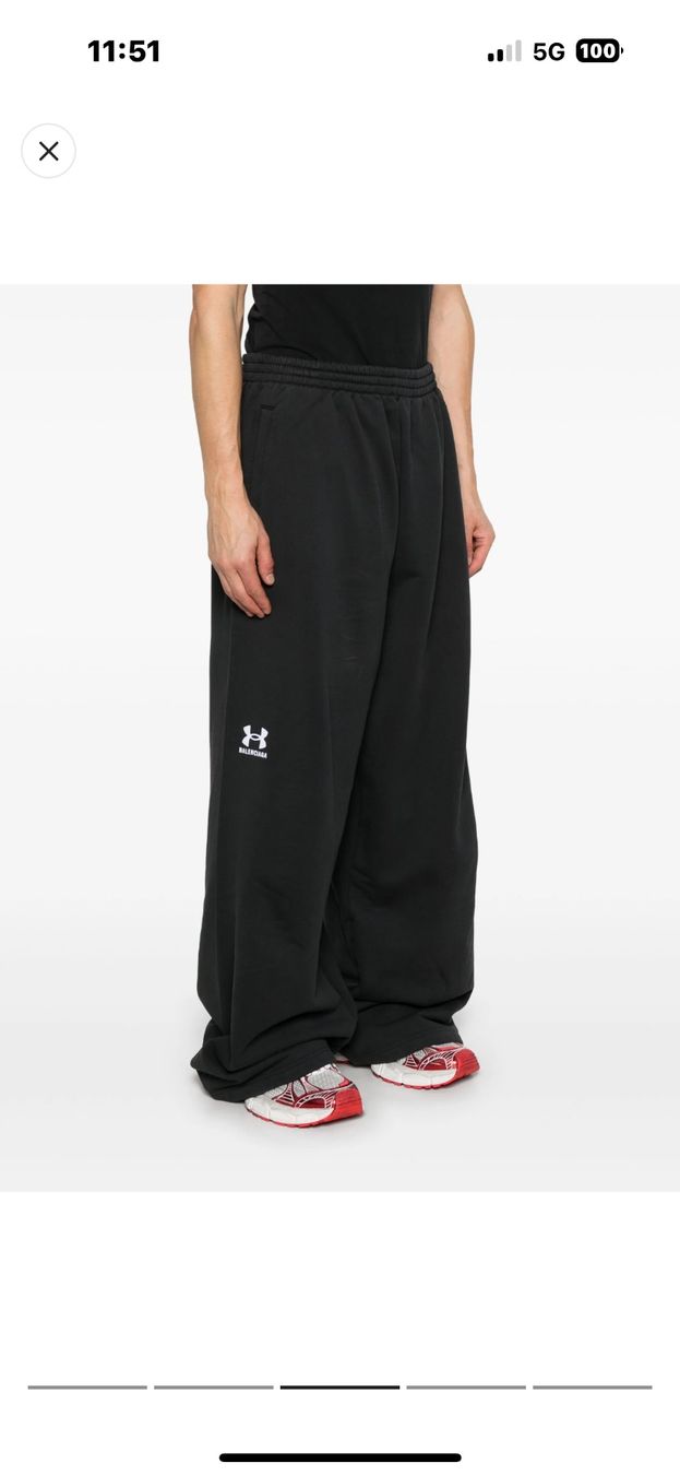 Pantaloni: Balenciaga Underarmour Jogginghose – Usato da Balzers venduto da mackfose 5