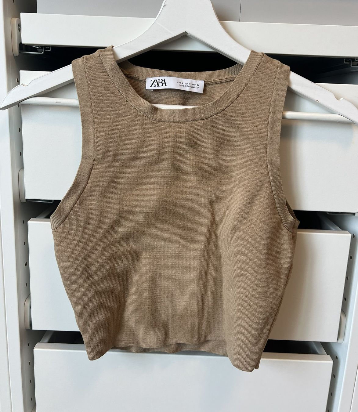 Zara Top: Zara Top – Usato da Bülach venduto da deinmica