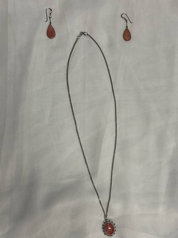 Altri gioielli: silver necklace and earrings set – Usato da Birsfelden venduto da Vic_toria