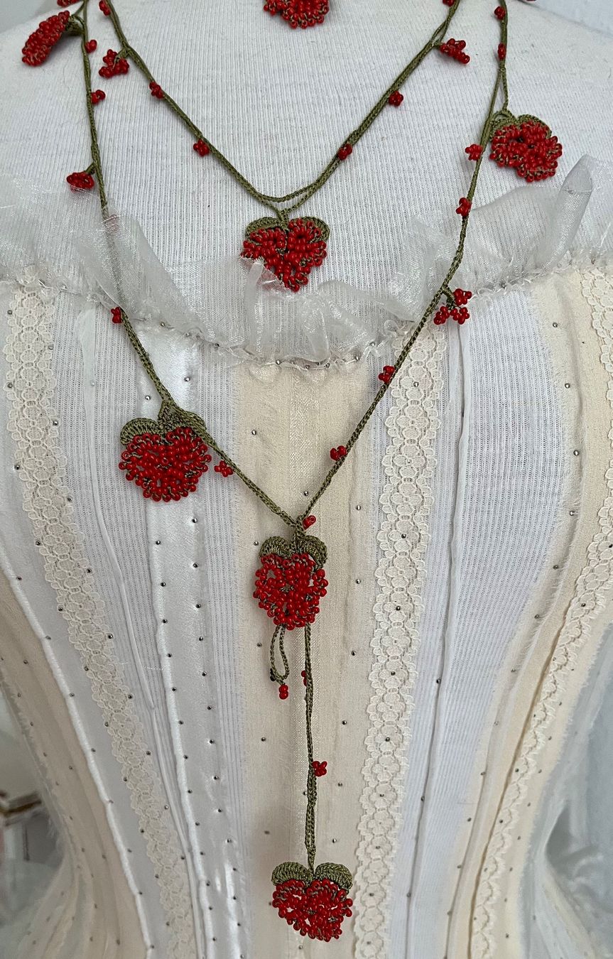 Ketten: Collana / cintura fragole di perline – Neu (gemäss Beschreibung) aus Breganzona von mas_tv72 1