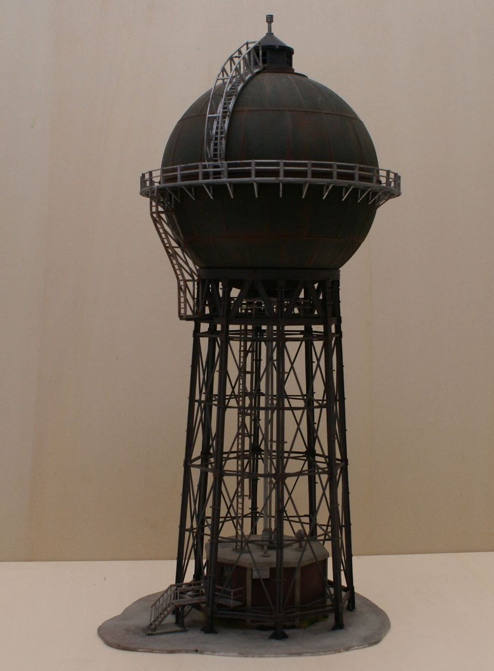 Modellini di ferrovie: Unikat Wasserturm H0 – Usato da Maegenwil venduto da Madfinc