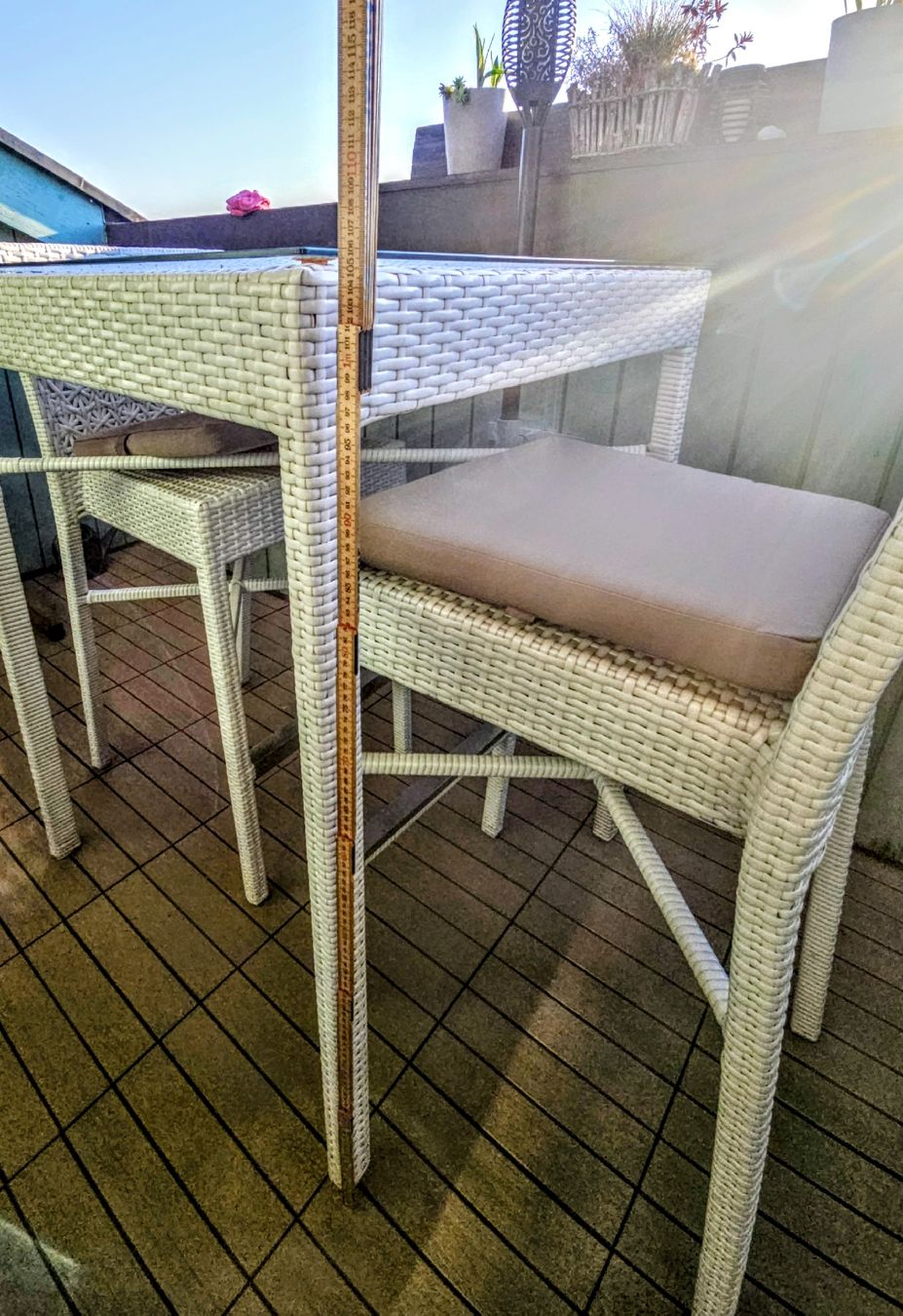 Set di tavolo e panche: Outdoor Hochtisch mit 4 Barstühle – Usato da Oberlunkhofen venduto da feather77 2