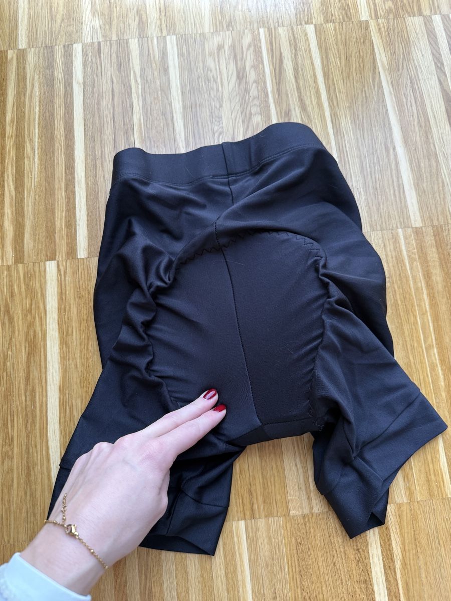 Pantaloni: Siroko Radhose mit Polsterung, Grösse S, Schwarz – Usato da Bülach venduto da tamara1301 1