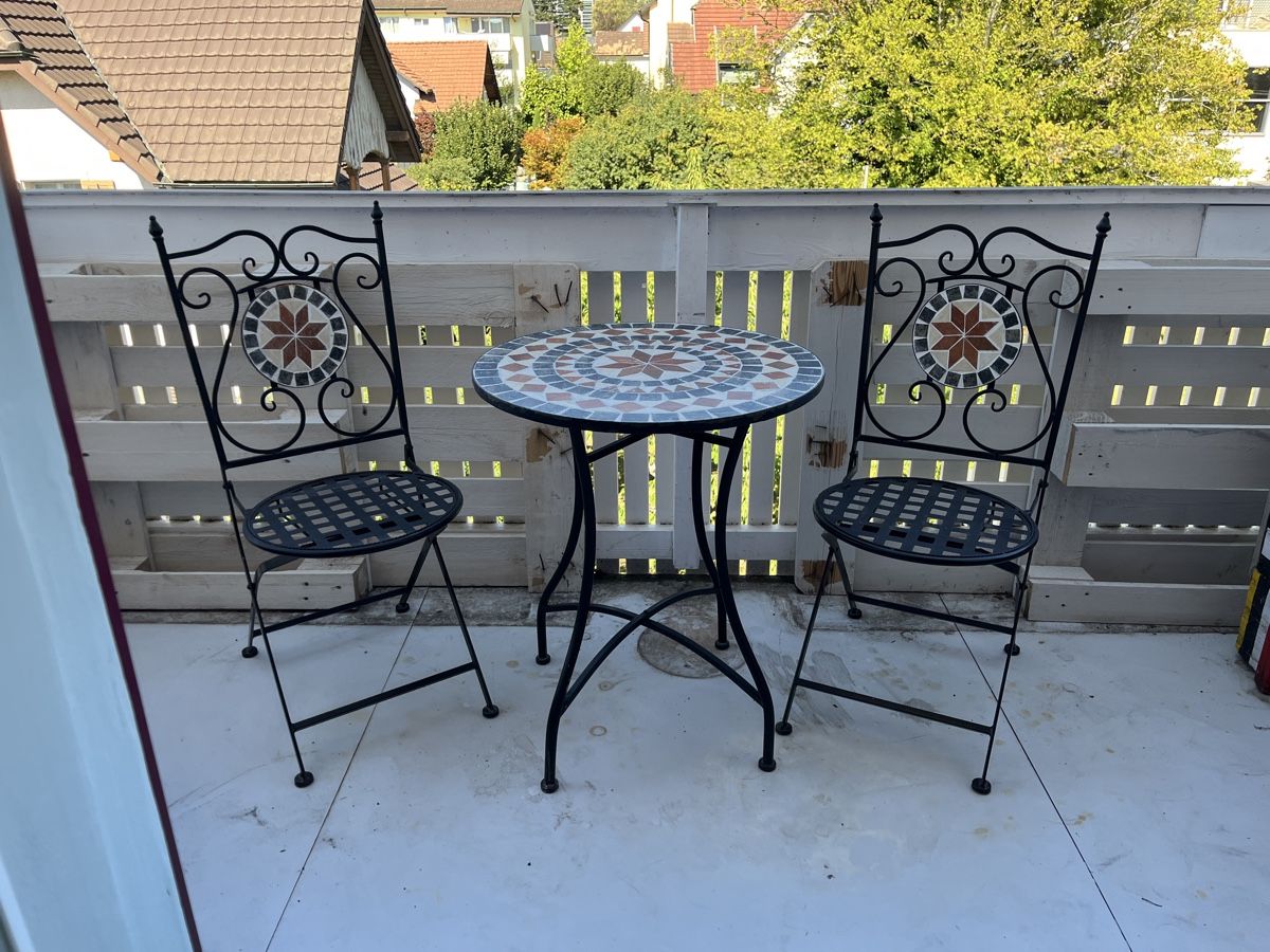 Set de table et chaises: Balkonset Mosaik 3-teilig – D'occasion à Brugg AG par kja_86hm