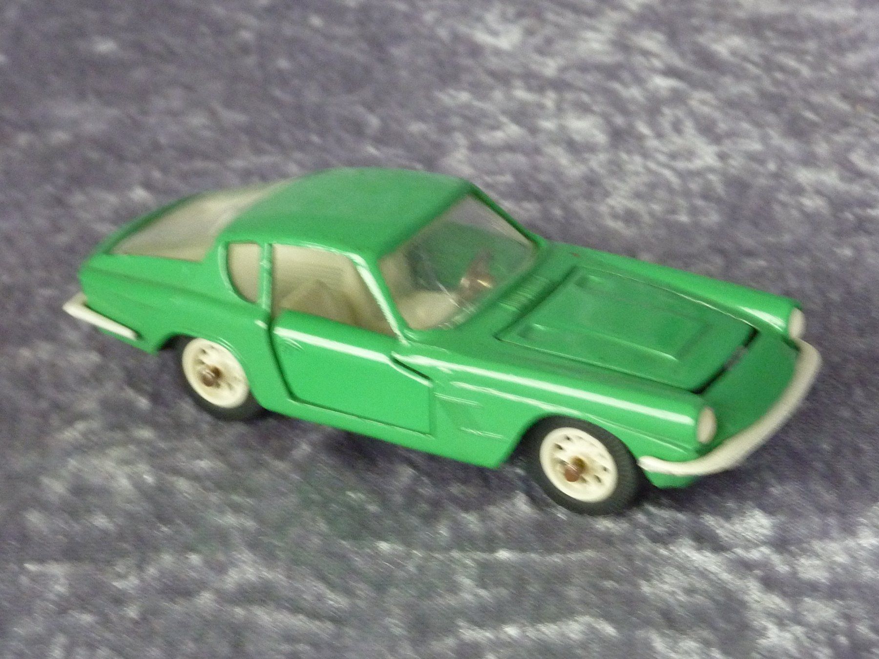Maserati Modellini d'auto: Maserati Mistral 1:43 – Usato da Dürrenäsch venduto da modellautos4you 1