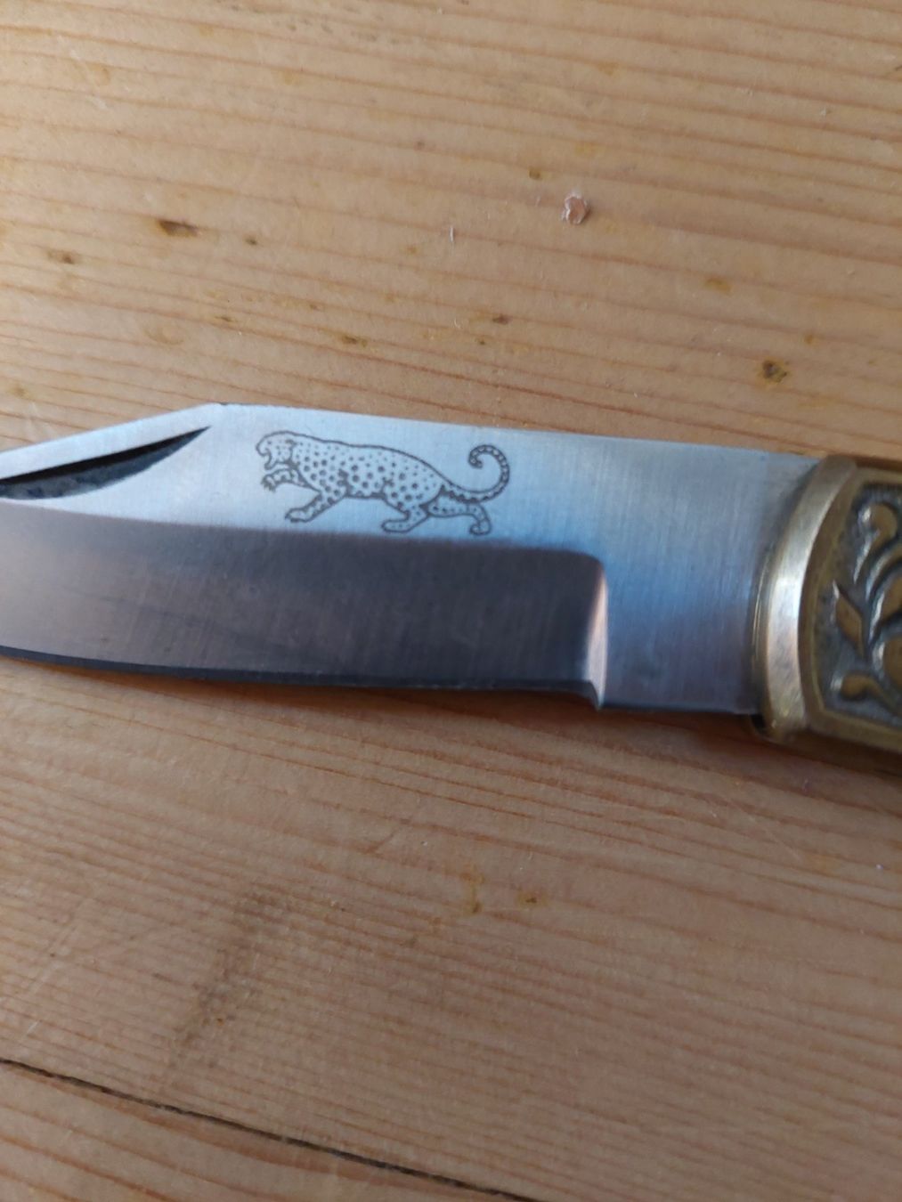 Coltelli tascabile: Très beau couteau Léopard à cran d'arrêt – Usato da marsens venduto da gag03 2