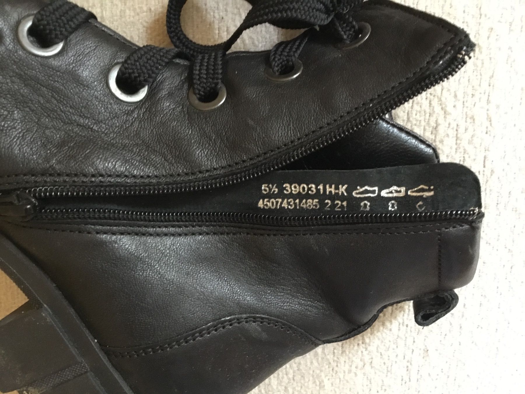 Scarpe da donna: Solidus Stiefeletten Gr. 5 1/2, 38 – Usato da Diessenhofen venduto da quinto9 3