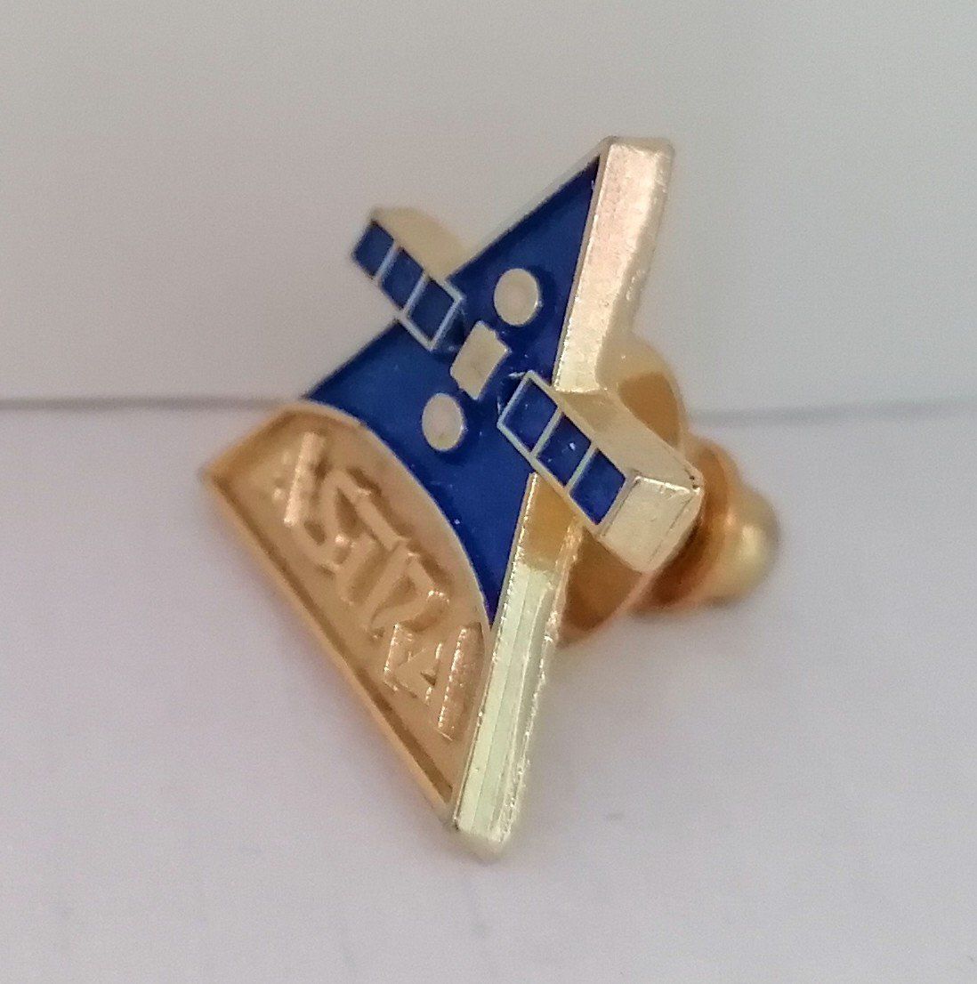 Placchette & Badge: Pin ASTRA, neu und unbenutzt – Nuovo (secondo la descrizione) da Unterengstringen venduto da Tnovus 1