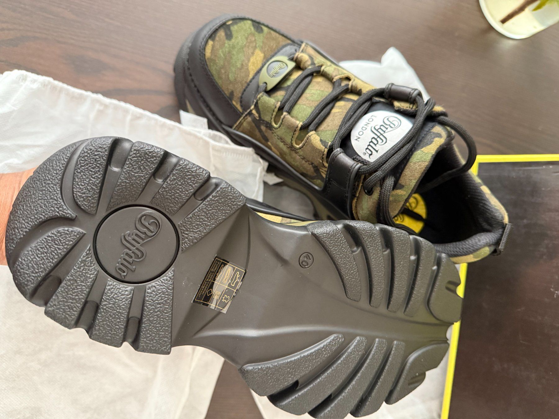 Buffalo Damenschuhe: Baskets/Sneakers/Plateforme Buffalo – Neu und originalverpackt aus Le Locle von tchanatakoua 2