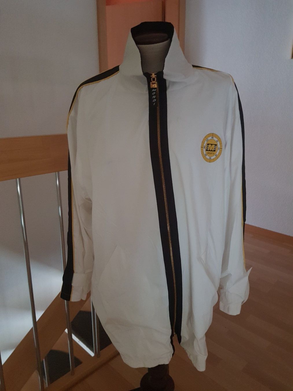 Jacken: SPORT JACKE – Gebraucht aus Dottikon von Flaxi 1