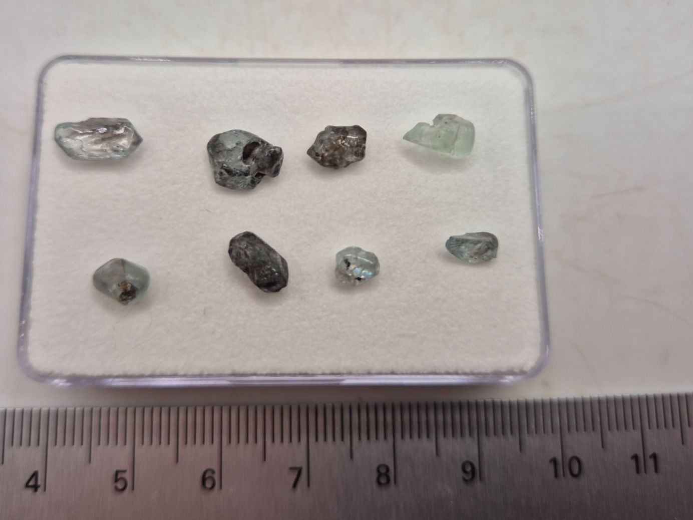 Minerali & Pietre curative: Zirkon blau roh total 8.7ct. – Usato da Winterthur venduto da LukasMineralienOase 1