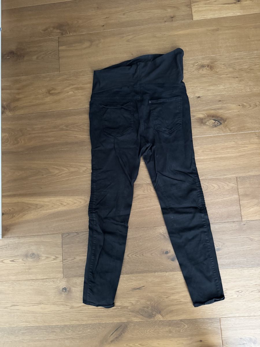 H&M Jeans: Tolle Umstandsjeans Gr. L – Usato da Waltenschwil venduto da tschutschgi 2
