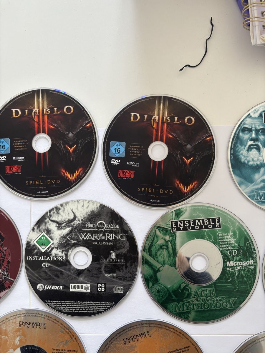 Jeux: 19 jeux de PC, gaming – D'occasion à La Chaux-de-Fonds par DANIELA19961996 2