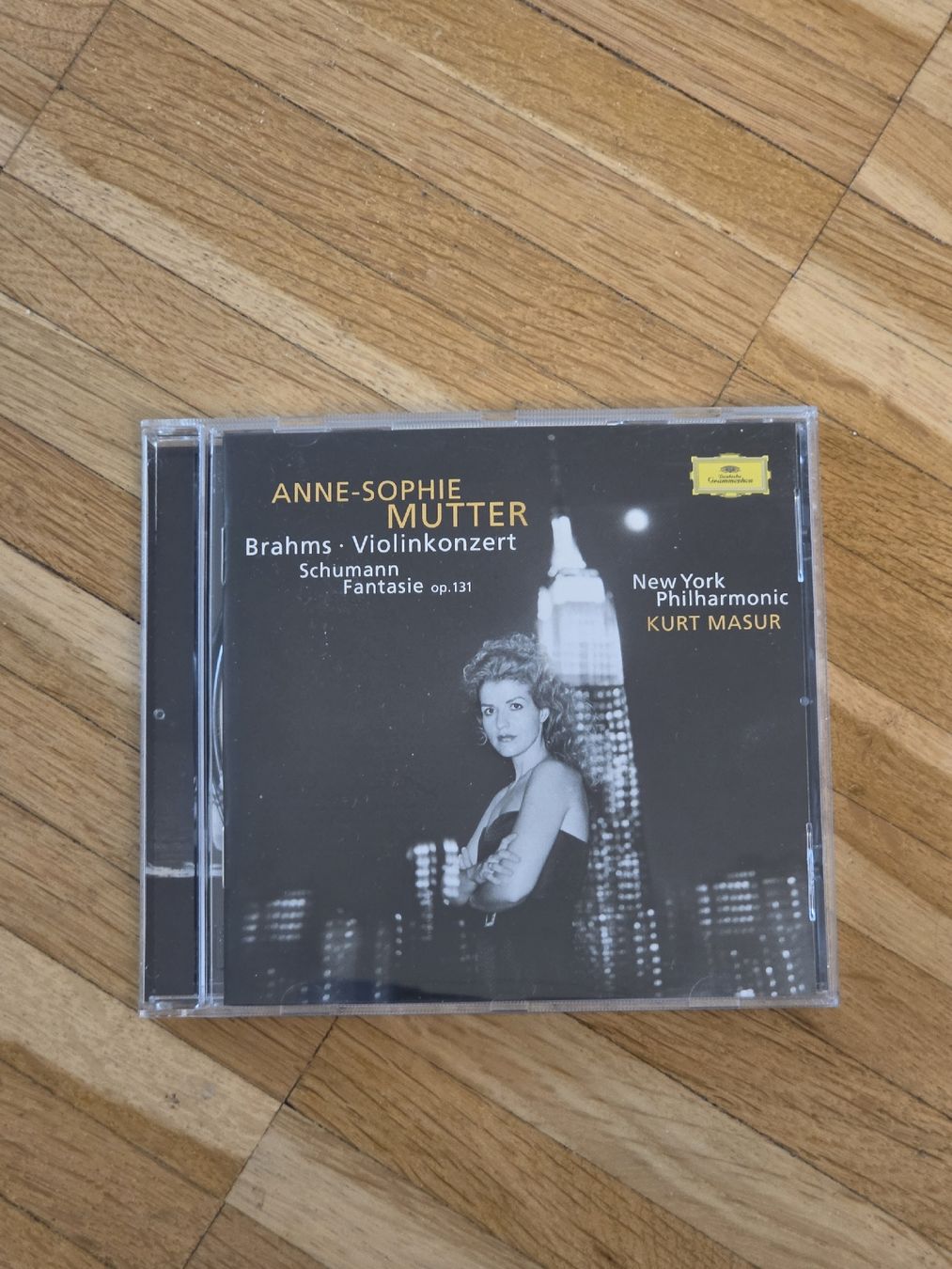 CD: CD: Anne-Sophie Mutter spielt Brahms & Schumann Violinkonzer – Usato da Aesch BL venduto da immon