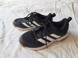 Adidas Hallenschuh schwarz/weiss Grösse 39 / UK6