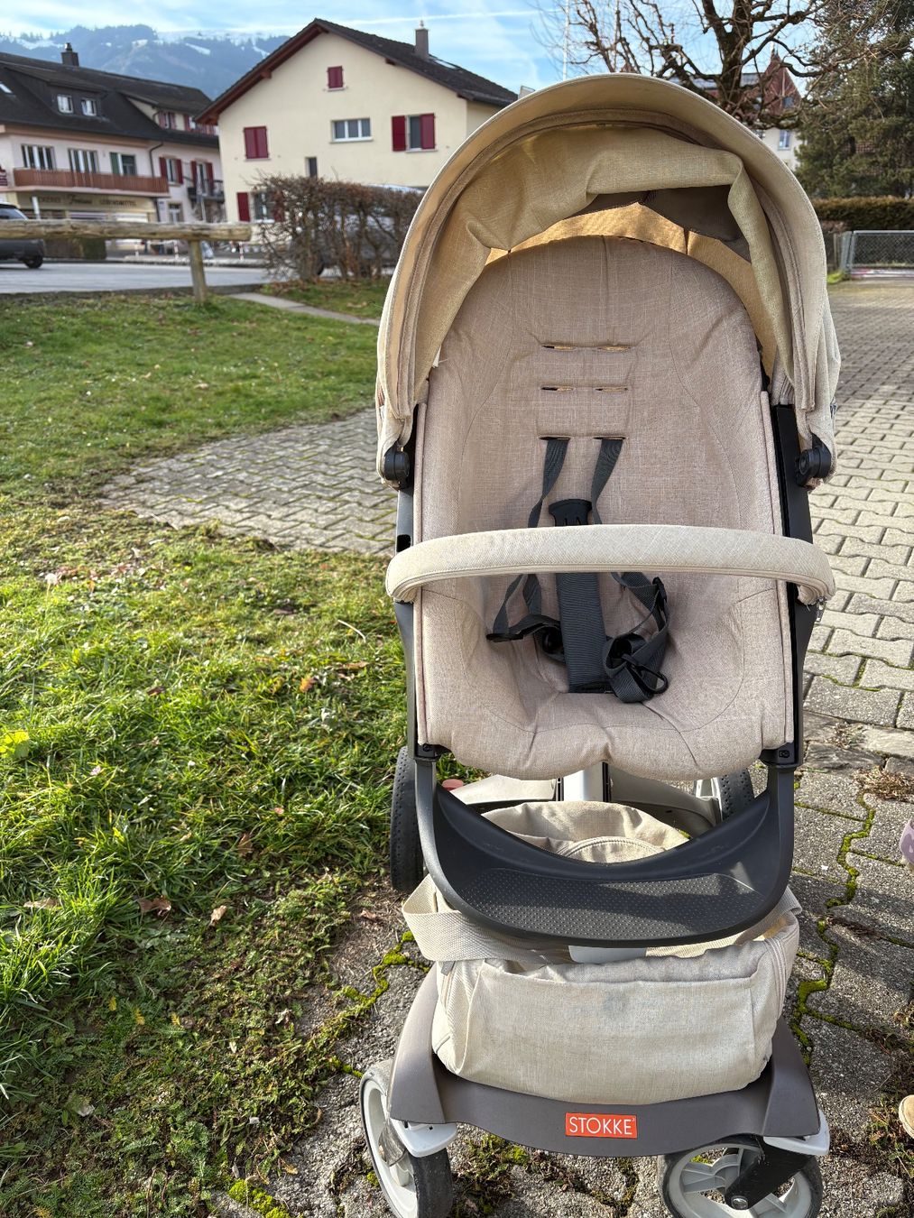Carrozzine: Stokke Xplory V3 Stroller – Usato da Plaffeien venduto da kce_bj9r 4