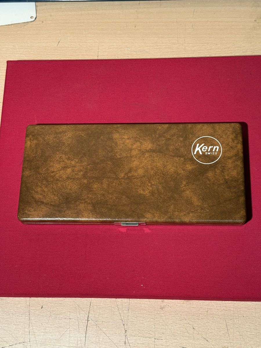Compassi: Vintage Kern Swiss Precision Compass Set with Case! – Usato da Lausanne venduto da vas_cdb2 2