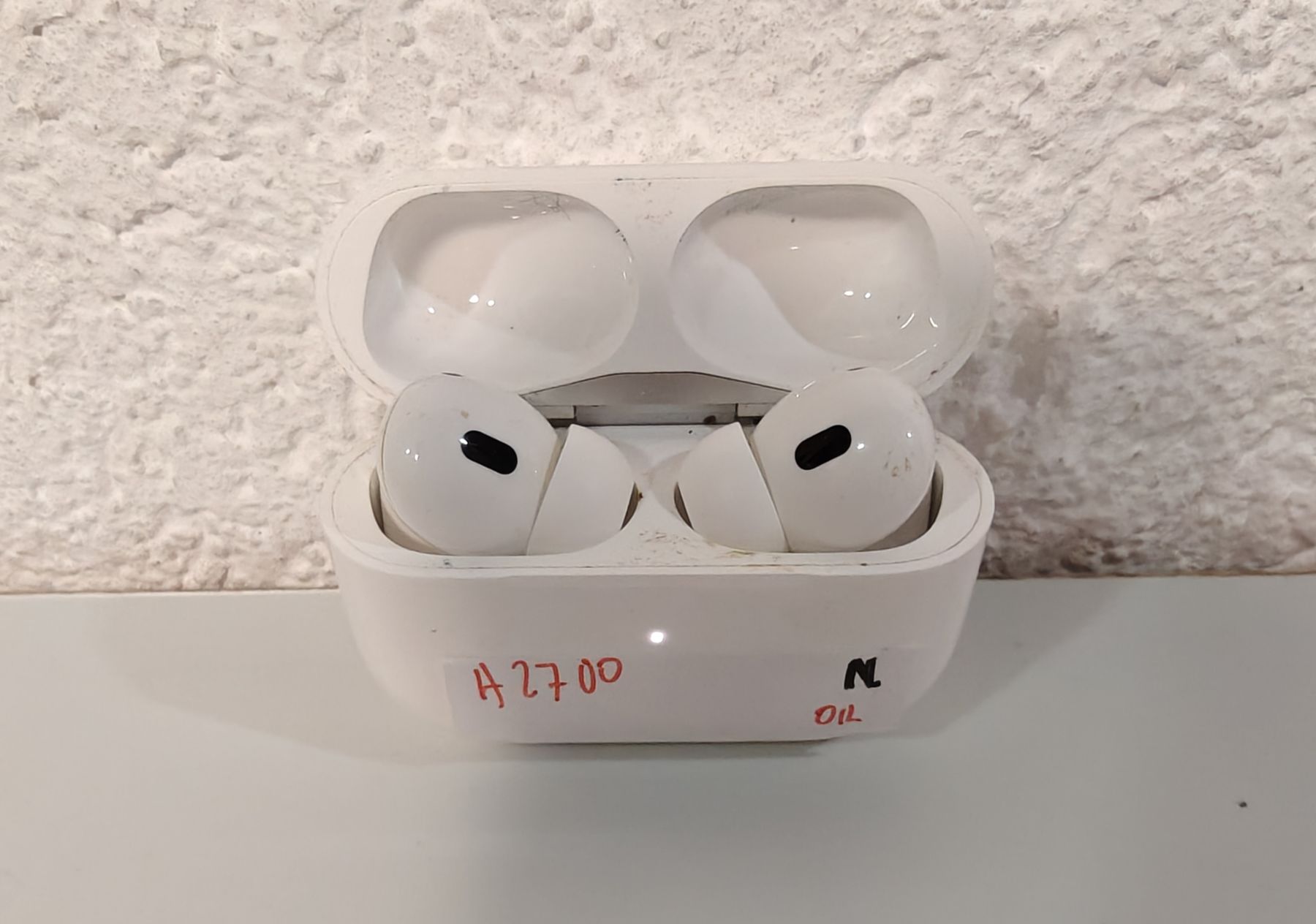 Apple AirPods Pro 1ère Génération – Occasion, Bon État, Batterie 3h, Chargeur Inclus