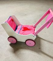  HABA Herz-Puppenwagen Neuwertig mit Inhalt