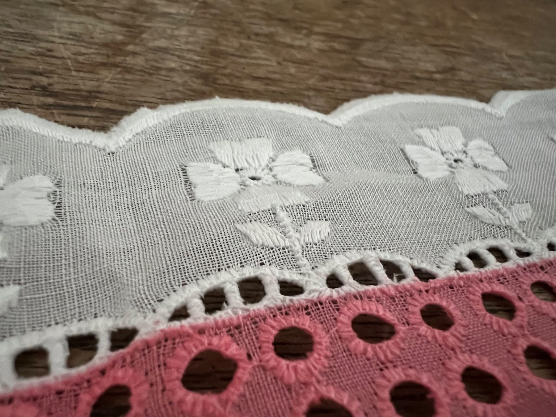 Tessuti: Alte St. Galler Spitzen - Shabby – Nuovo (secondo la descrizione) da Walzenhausen venduto da Cerna007 6