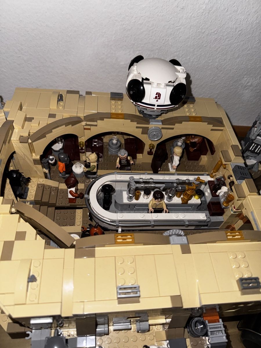Lego Kit di costruzioni: LEGO Mos Eisley Cantina 75290 – Usato da Pratteln venduto da rcda 4