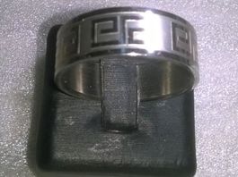 RING EDELSTHAL SILBER FARBE,,,GLANZIG