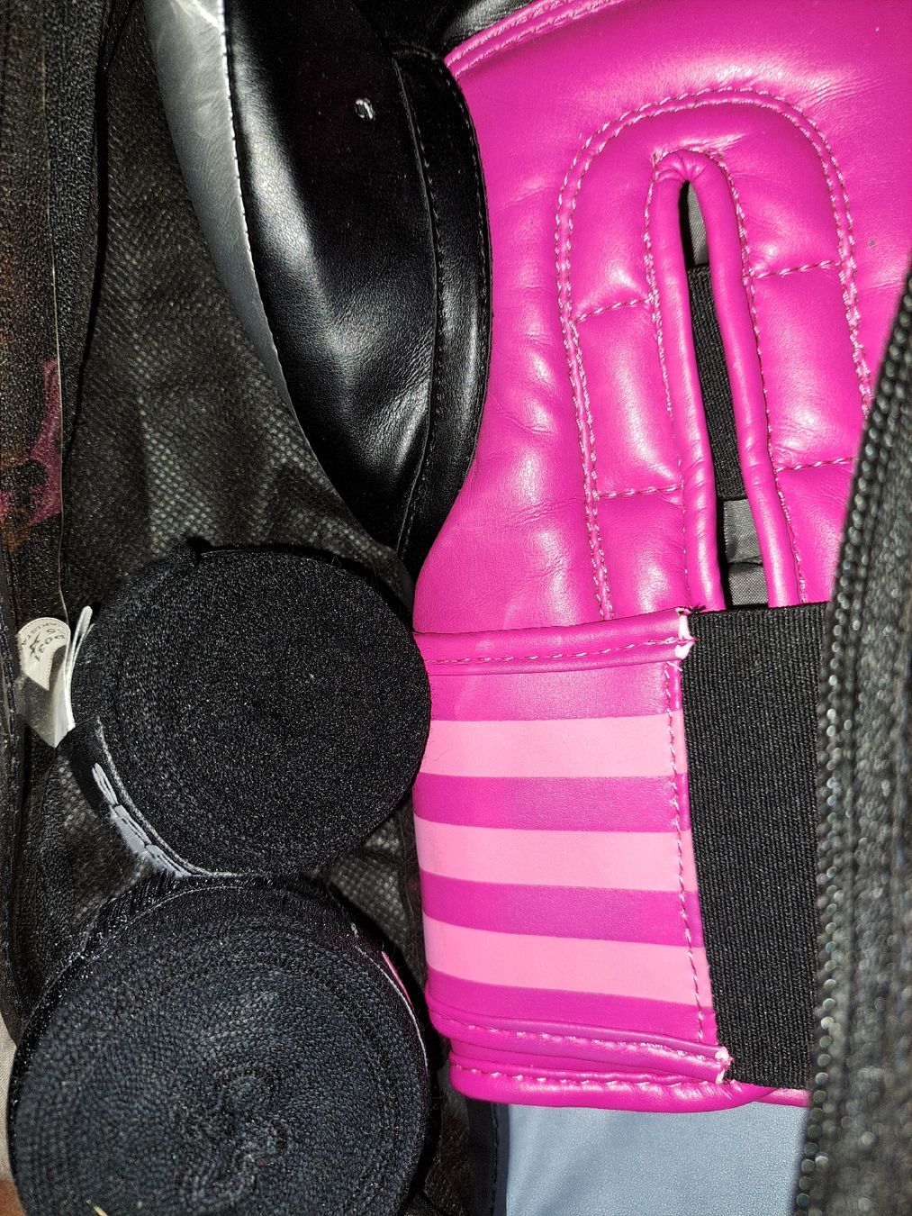 Adidas Handschuhe & Handstulpen: adidas Boxing Handschuhe women – Gebraucht aus Wetzikon ZH von secondhandsfashion 2