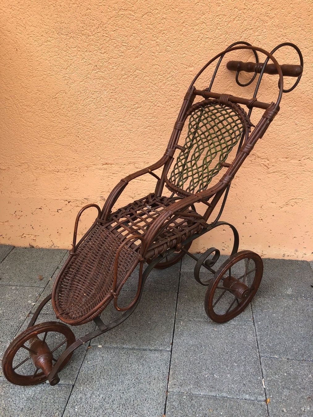 Carrozzine per bambole: Puppen-Sitzwagen – Usato da Lenzburg venduto da Alfred1341 1