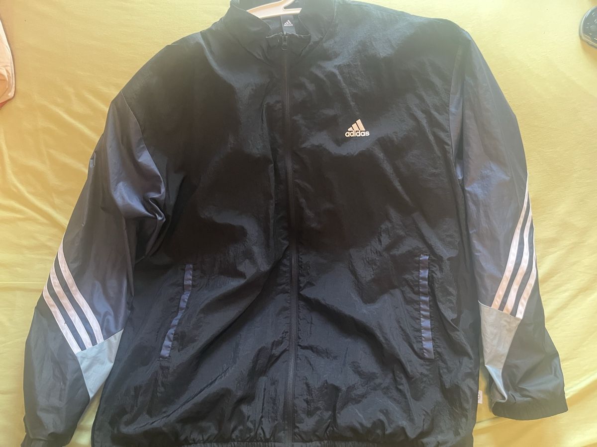 Lotti di vestiti: Nike Brasilien, PSG & Adidas – Usato da Buchs AG venduto da dim_6c9l 1