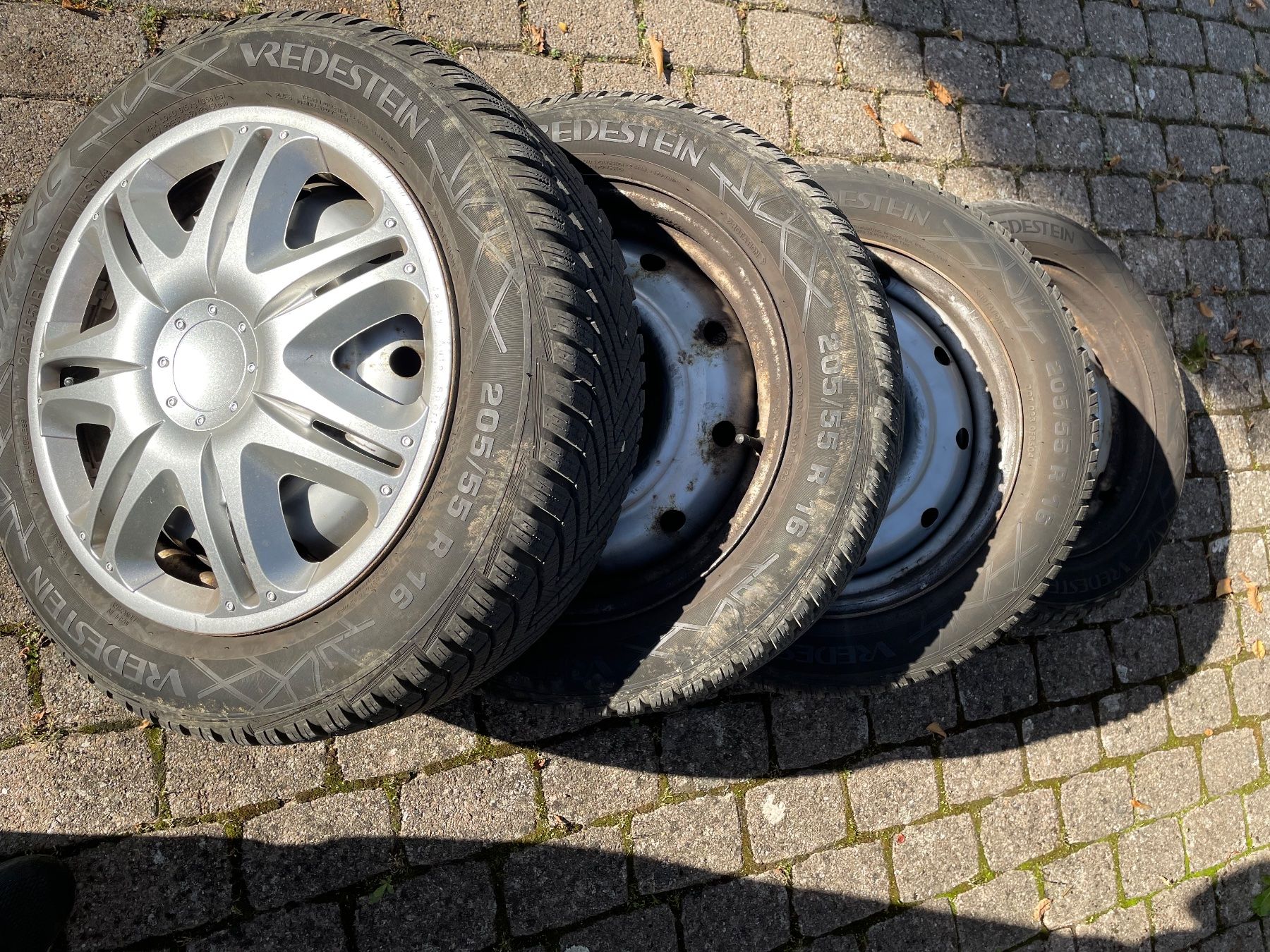 Subaru Pneus & Roues: Winterkompletträder – D'occasion à Madiswil par Aschirolli 1