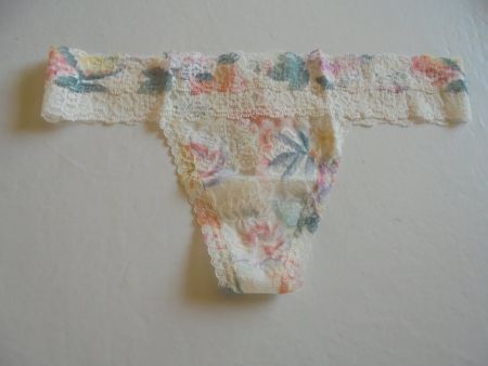 VICTORIA'S SECRET THONG, S, NEU