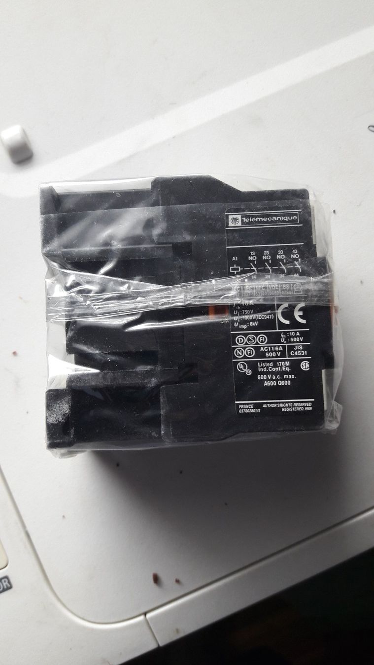 Schneider Componenti elettronici: Hilfsschütz ca2 dn40p7 40e – Nuovo e nell'imballaggio originale da Laufen venduto da Mann455 3