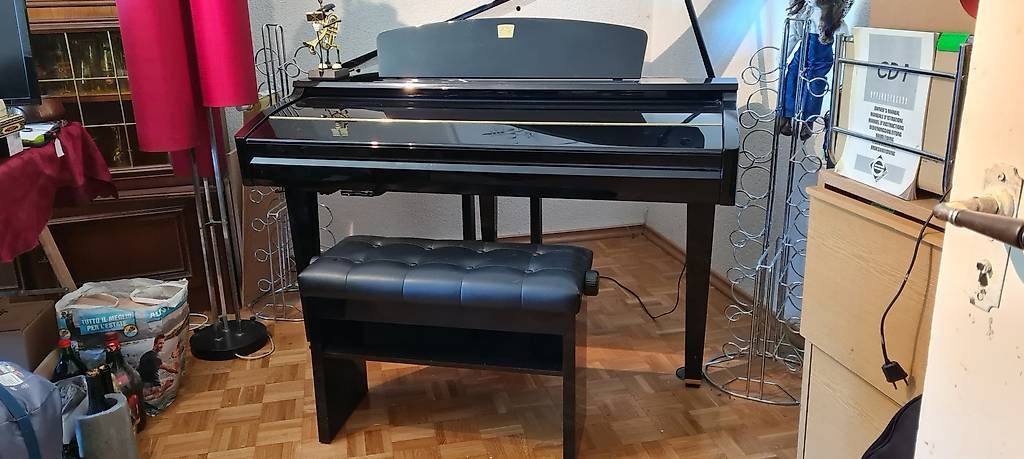 Musikinstrumente: YAMAHA CLAVINOVA CV 309 – Gebraucht aus Muttenz von mus_c9gh
