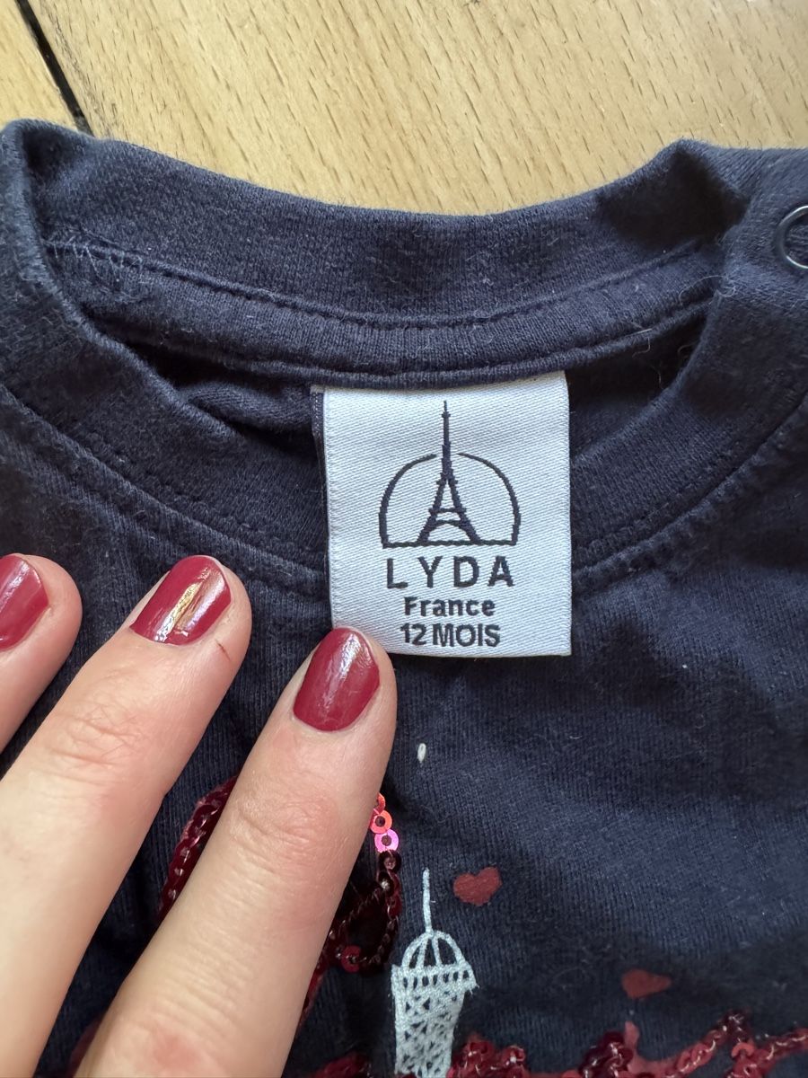 Camicie, Top & T-shirt: T-Shirt Paris Baby 12 Monate – Usato da Bern venduto da LauraRebecca 1