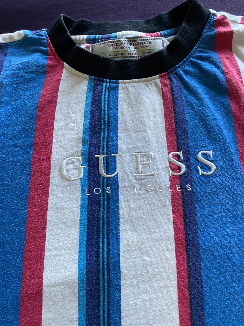 Guess T-shirt: Guess T-Shirt (S) – Usato da Gümligen venduto da Vicky2 1