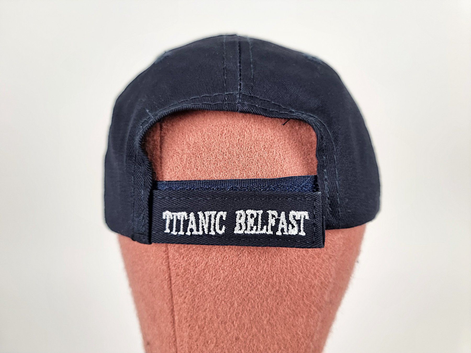 Copricapi, berretti & cappellini: Titanic Belfast Cap – Usato da Urtenen-Schönbühl venduto da Restwert_Schoenbuehl 2