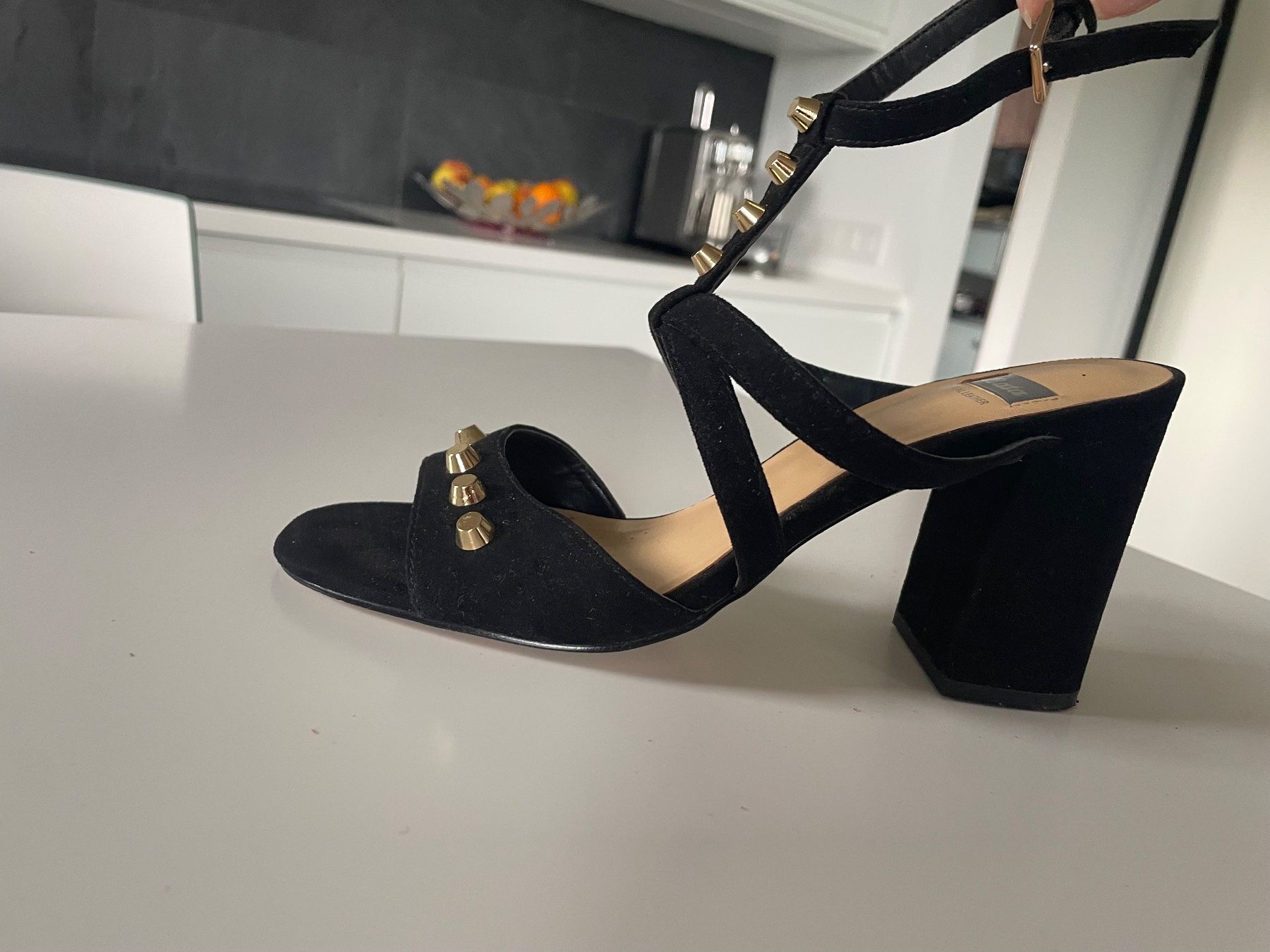 Scarpe da donna: 2 Paar Sandalen, Echleder, Bata, Grösse 38 – Usato da Coldrerio venduto da Theres2004