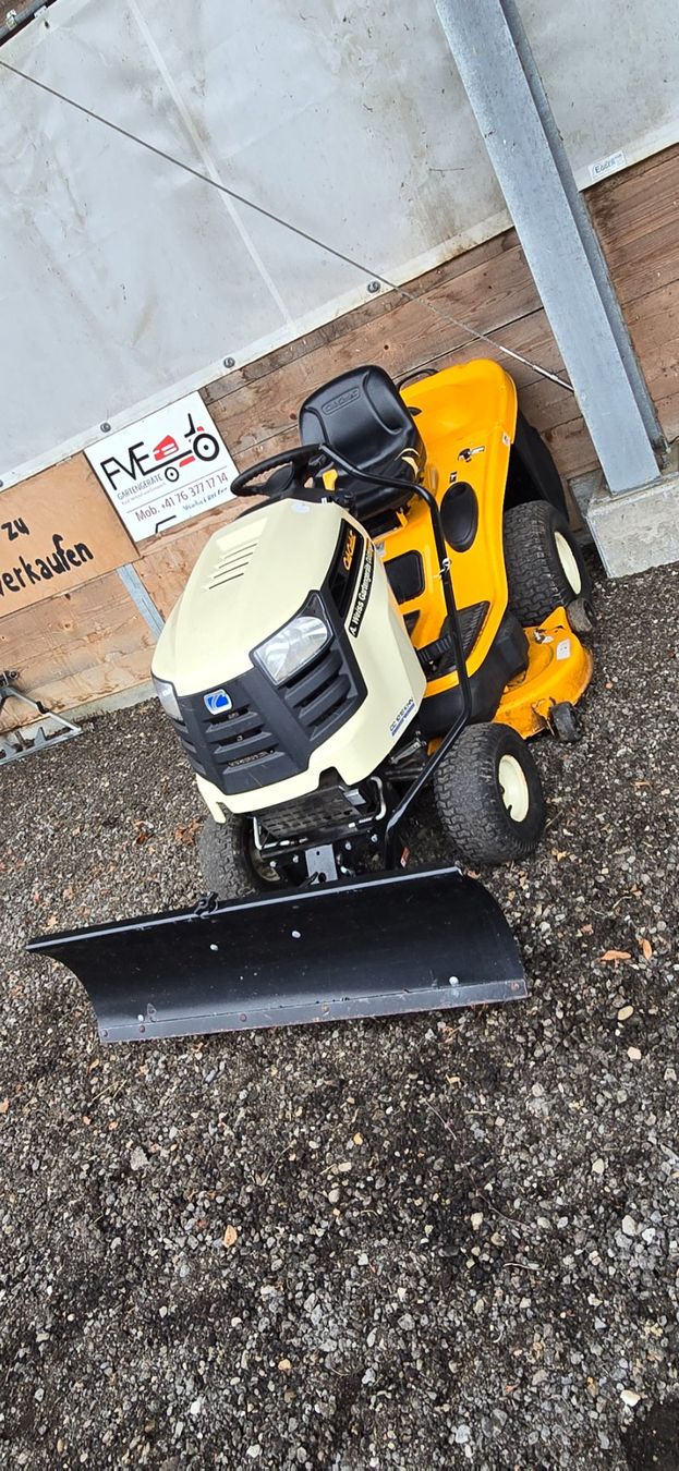 Mtd Tagliaerba: Cub Cadet Rasentraktor mit Schneepflug, – Usato da Rain venduto da Fafan069 7